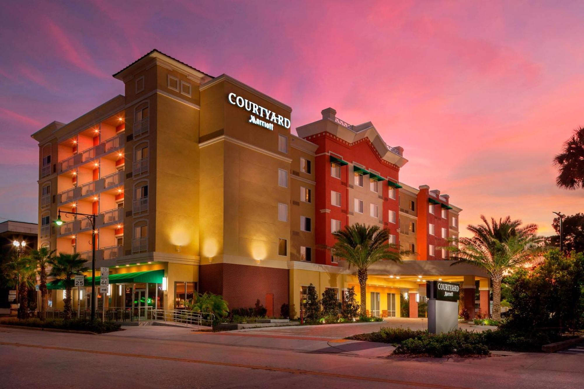 Hotel Courtyard By Marriott Deland Historic Downtown Zewnętrze zdjęcie