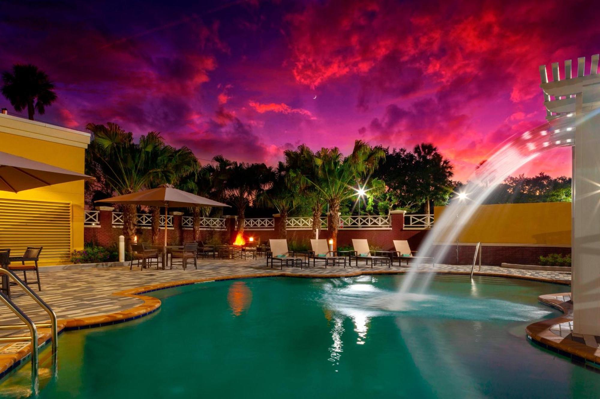 Hotel Courtyard By Marriott Deland Historic Downtown Zewnętrze zdjęcie